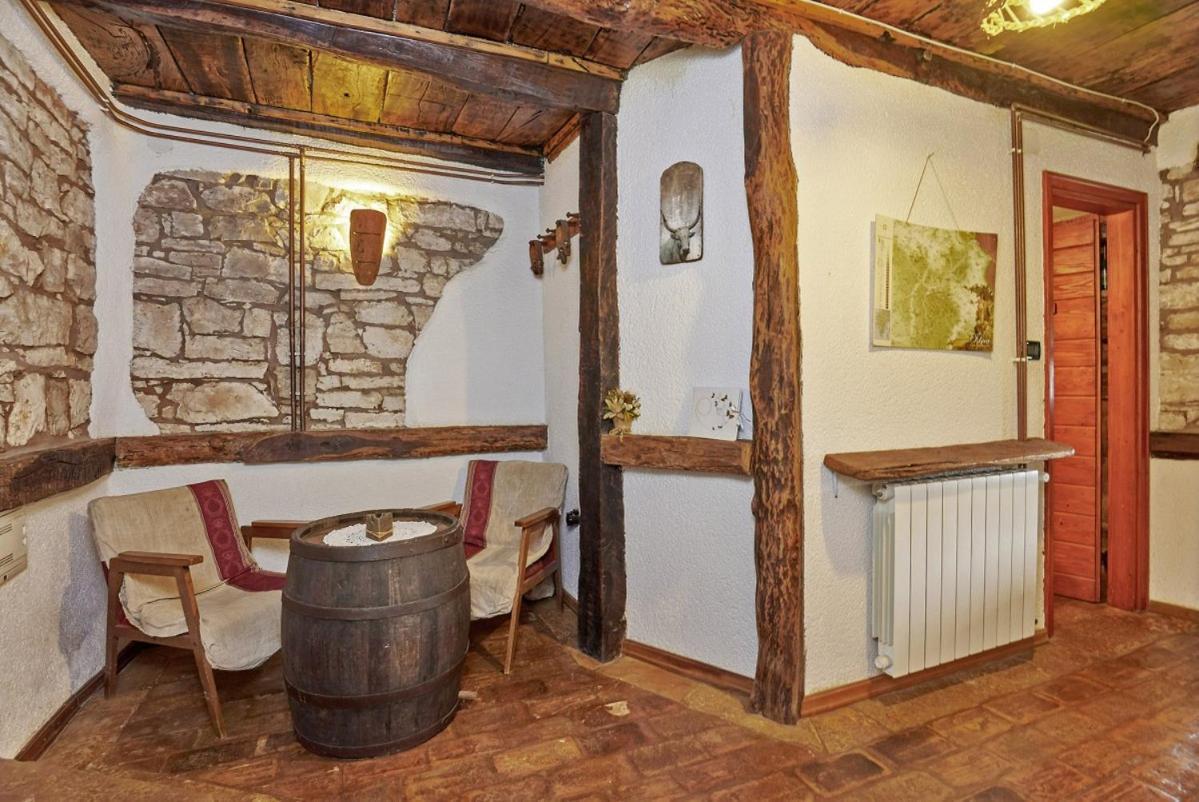 Вилла Stara Hiza In Sveti Petar U Sumi Экстерьер фото