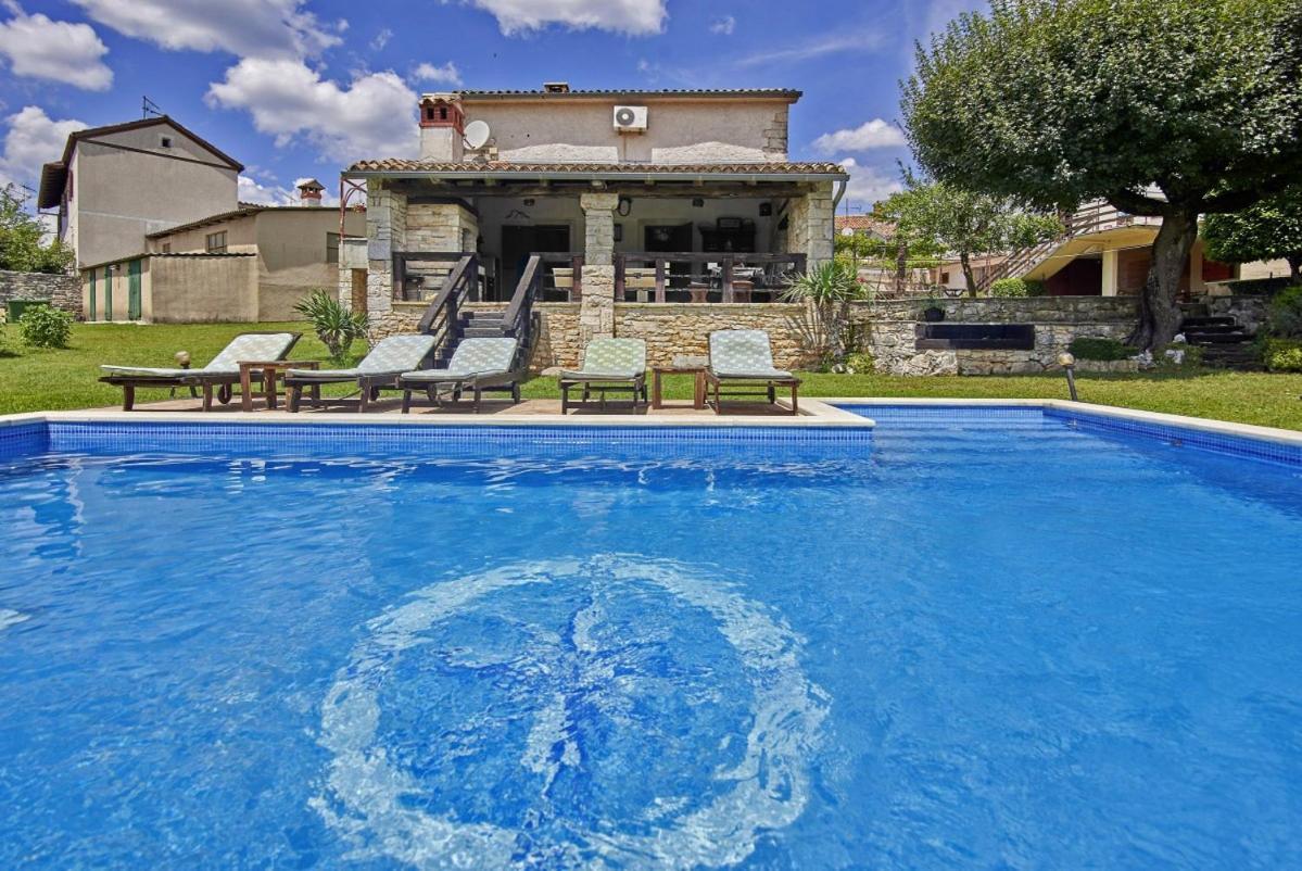 Вилла Stara Hiza In Sveti Petar U Sumi Экстерьер фото