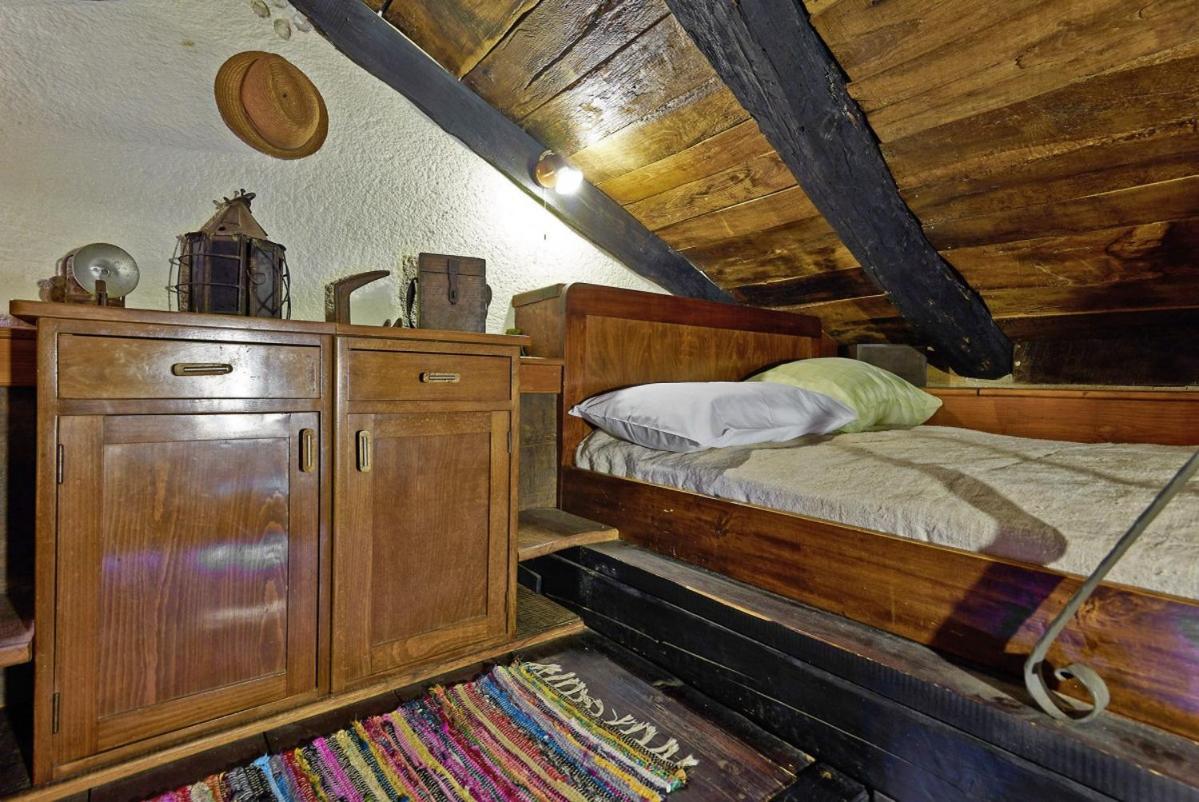 Вилла Stara Hiza In Sveti Petar U Sumi Экстерьер фото