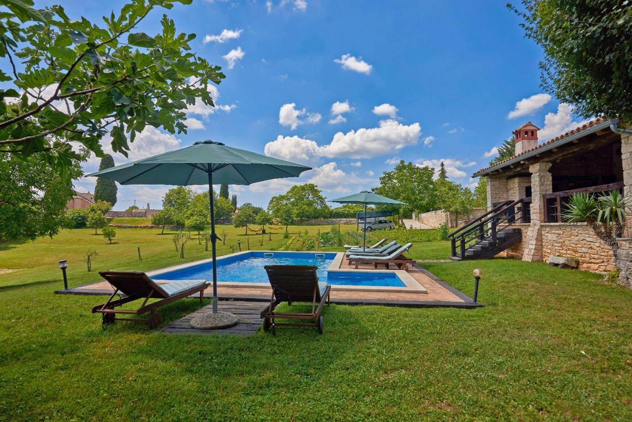 Вилла Stara Hiza In Sveti Petar U Sumi Экстерьер фото